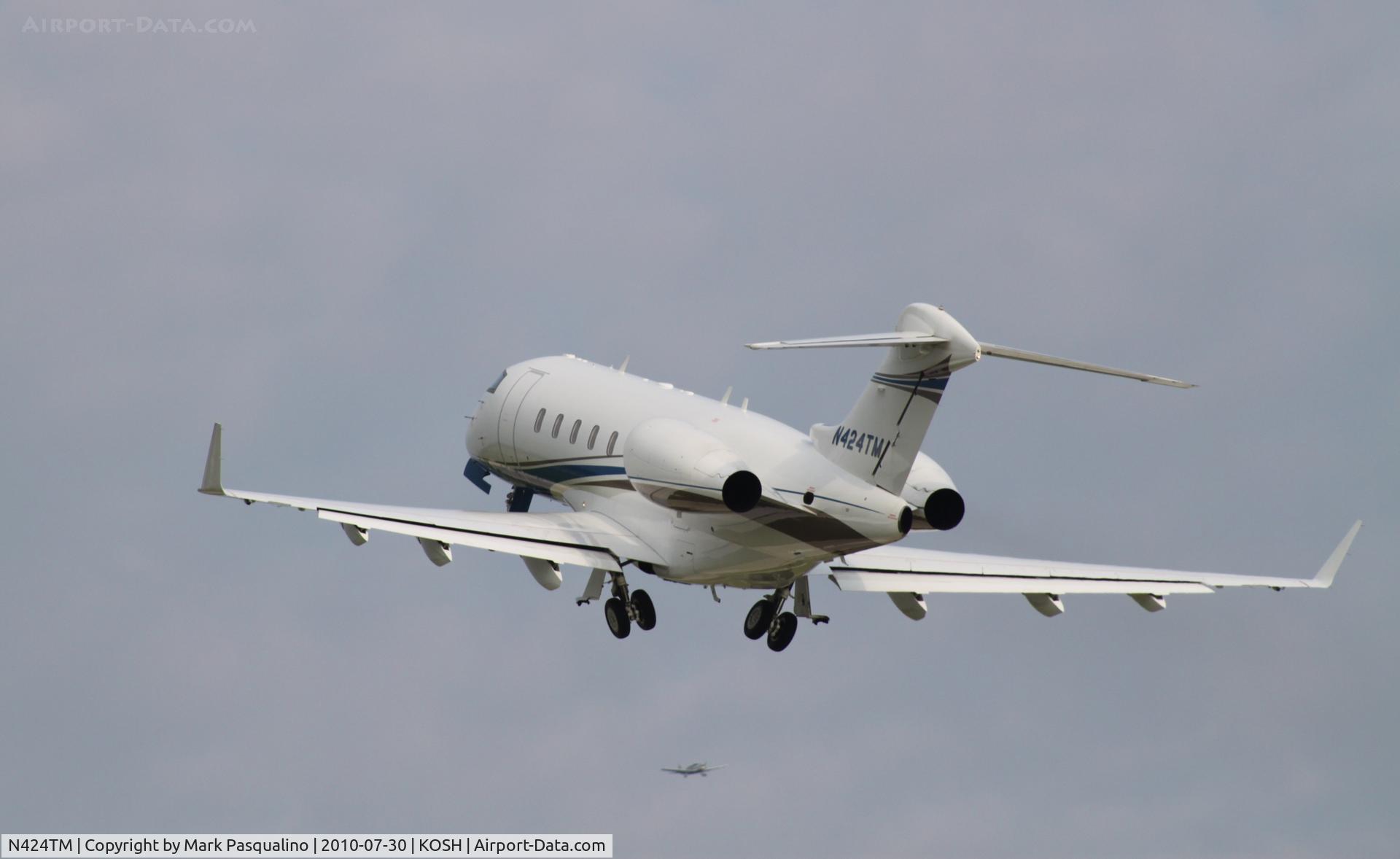 N424TM, 2005 Bombardier Challenger 300 (BD-100-1A10) C/N 20051, BD-100-1A10