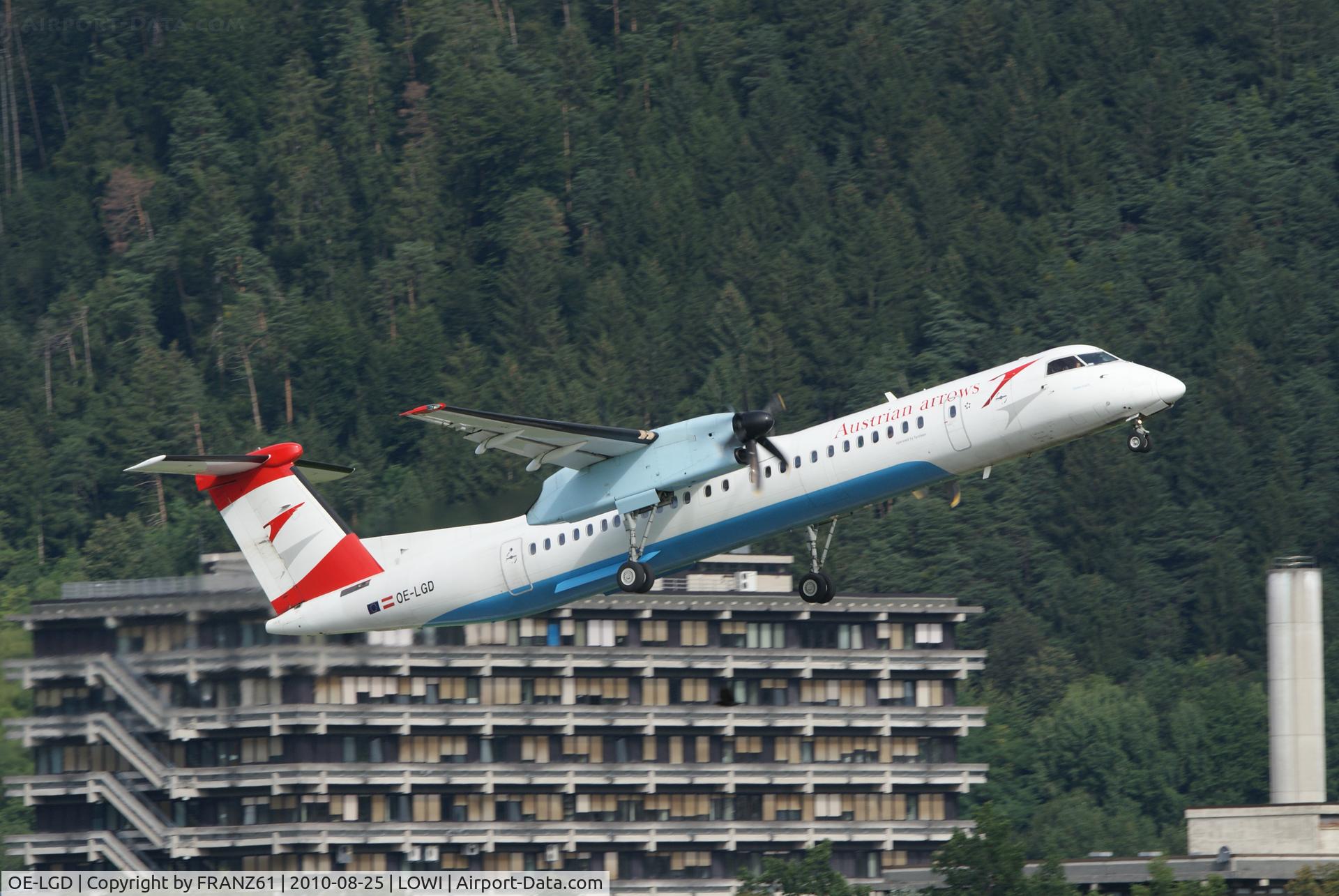 OE-LGD, 2000 De Havilland Canada DHC-8-402Q Dash 8 C/N 4027, Austrian Arrows