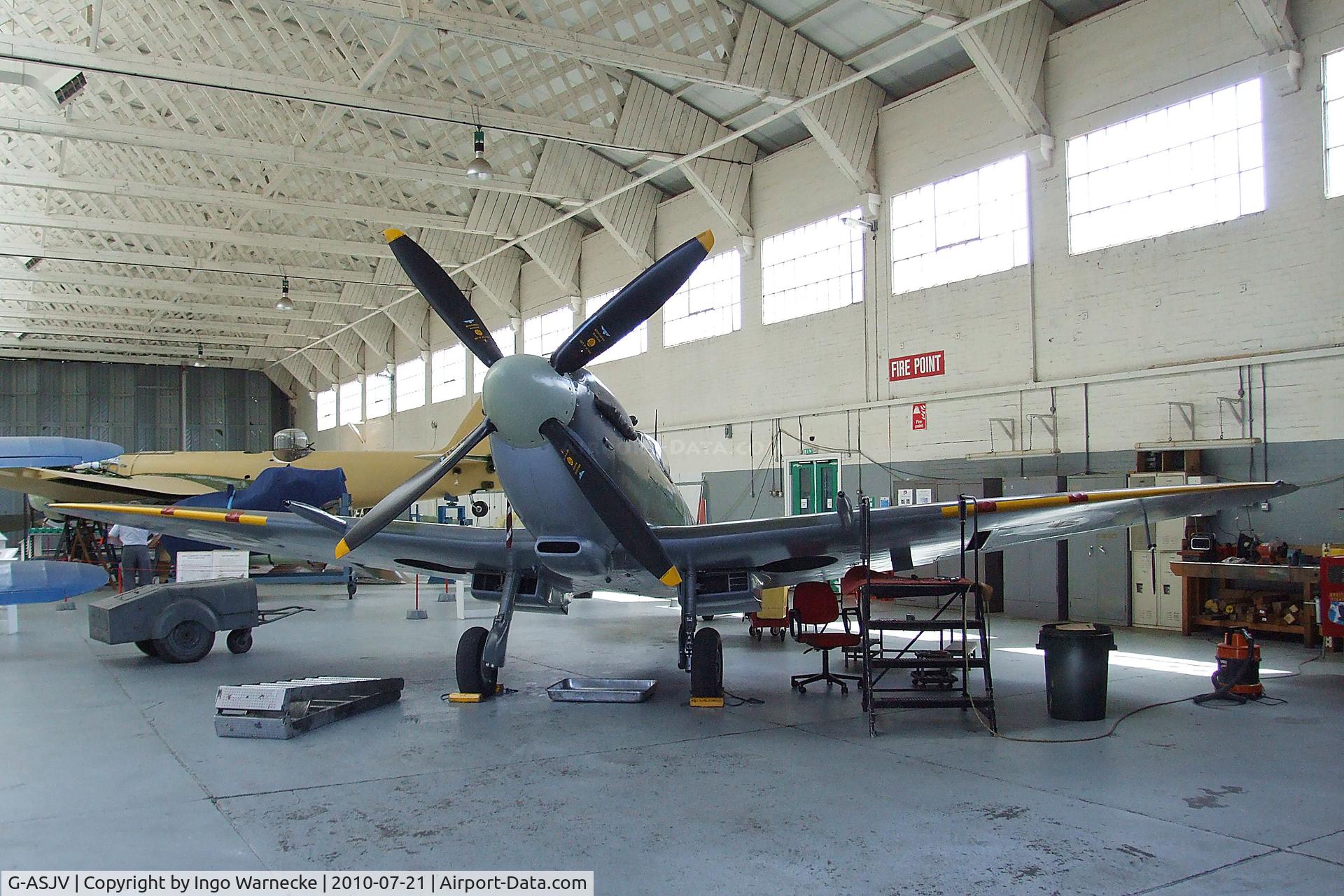 G-ASJV, 1943 Supermarine 361 Spitfire LF.IXb C/N CBAF.IX.552, Supermarine Spitfire IXB at the Imperial War Museum, Duxford