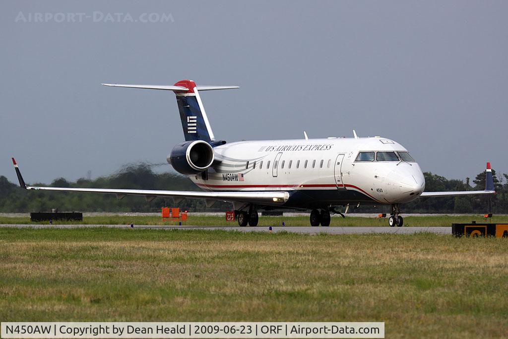 N450AW, 2003 Bombardier CRJ-200LR (CL-600-2B19) C/N 7823, US Airways Express (Air Wisconsin) N450AW (FLT AWI3581) taxiing to RWY 5 via Taxiway 