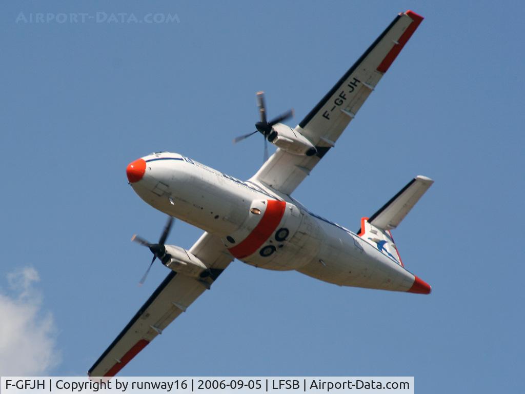 F-GFJH, 1987 ATR 42-300 C/N 049, calibrating ILS-15