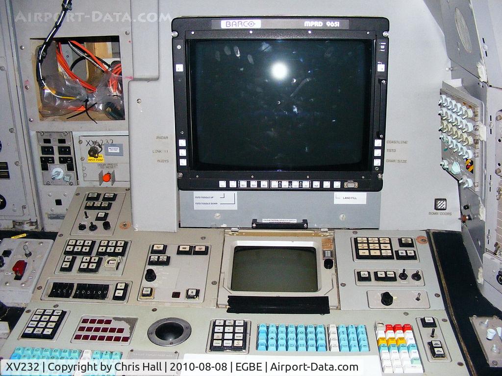 XV232, Hawker Siddeley Nimrod MR.2 C/N 8007, Radar operators position in the Nimrod MR.2