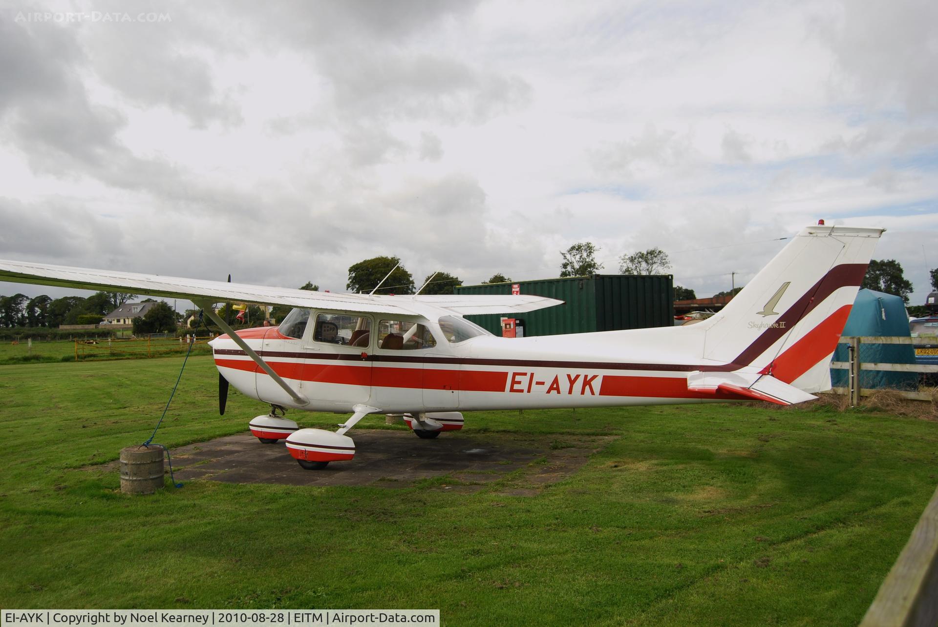 EI-AYK, Reims F172M Skyhawk C/N 1092, *