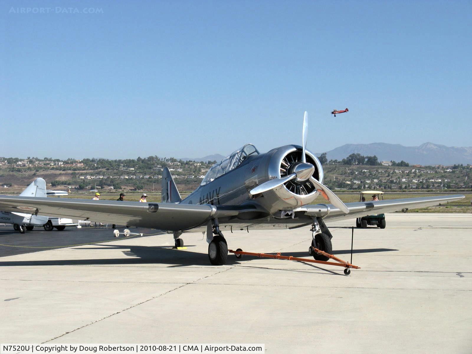 N7520U, 1952 Canadian Car & Foundry Harvard Mk.4 C/N CCF4-176, 1952 Canadian Car & Foundry HARVARD Mk.IV (NA-50 replica), P&W R-1340 Wasp 600 Hp, three-blade prop, Experimental class