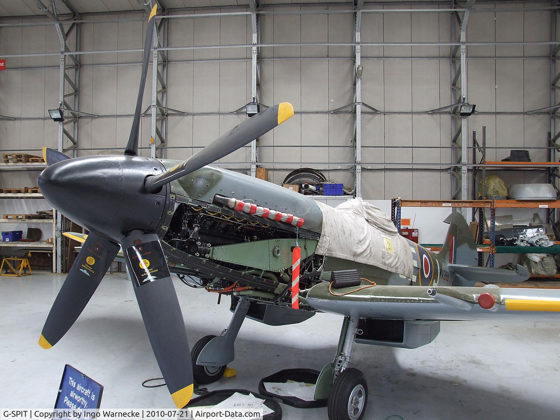 G-SPIT, 1944 Supermarine 379 Spitfire FR.XIV C/N 6S/649205, Supermarine Spitfire FR XIV at the Imperial War Museum, Duxford
