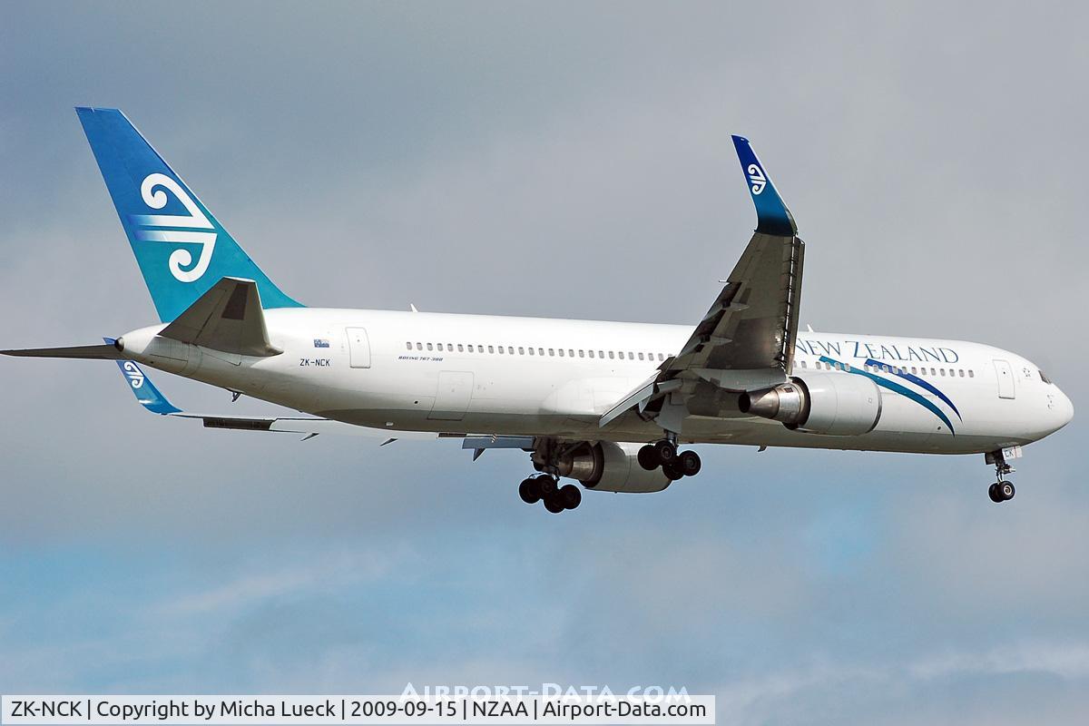 ZK-NCK, 1997 Boeing 767-319/ER C/N 26971, At Auckland