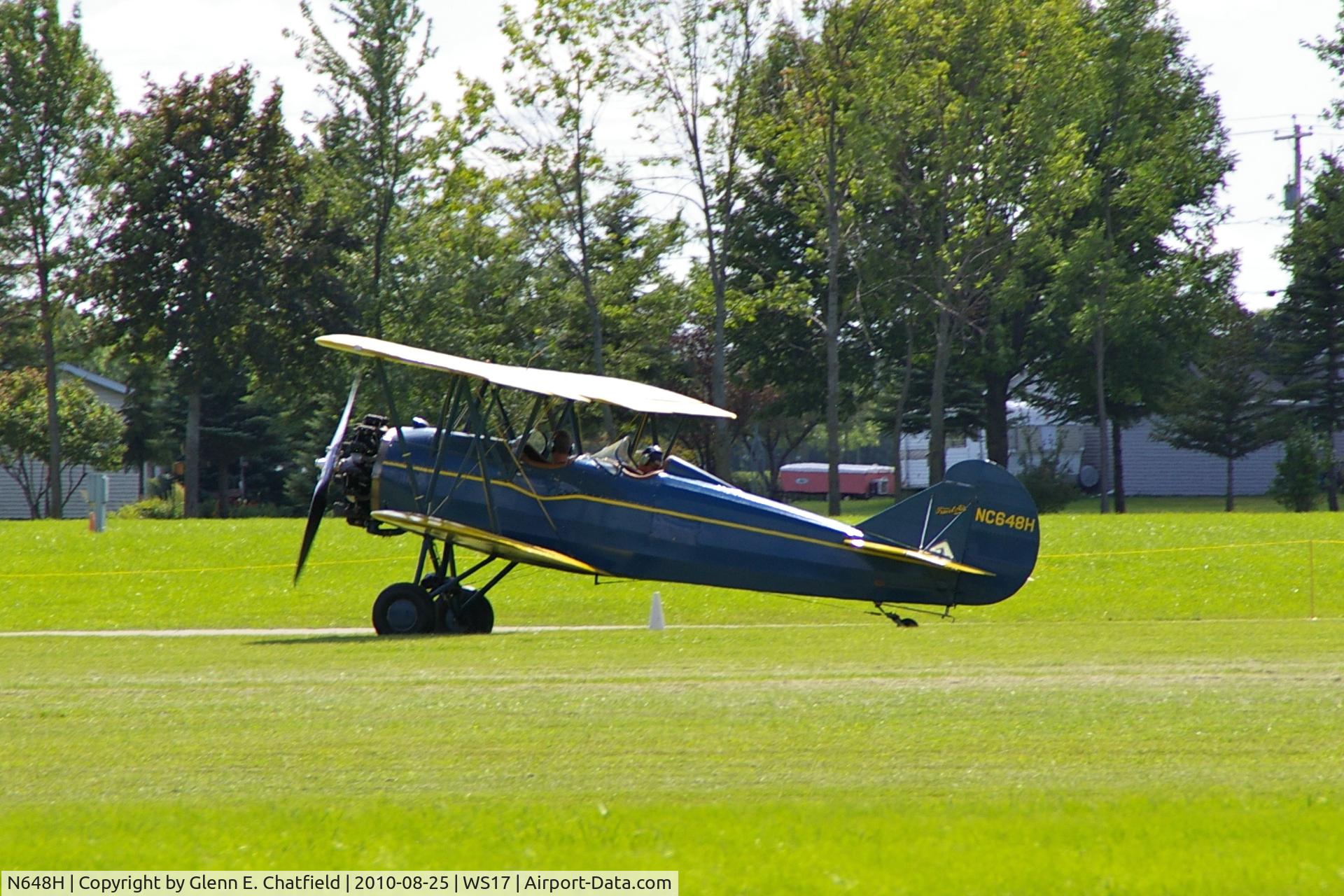 N648H, 1929 Curtiss-Wright Travel Air E-4000 C/N 1224, At the EAA Museum, taking up passengers