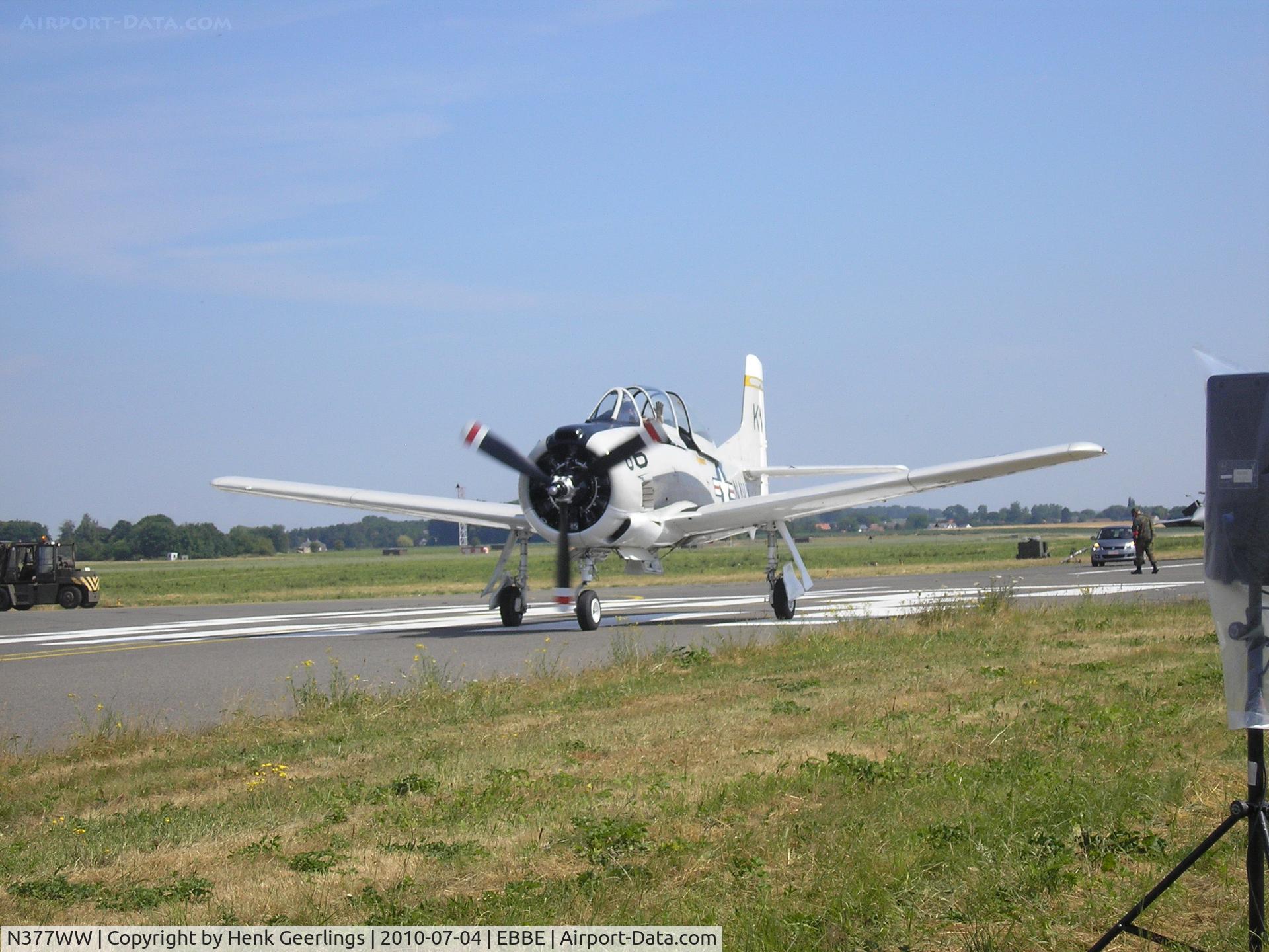 N377WW, 1954 North American T-28B Trojan C/N 200-140, Beauvechain , Belgium

Openday BAF