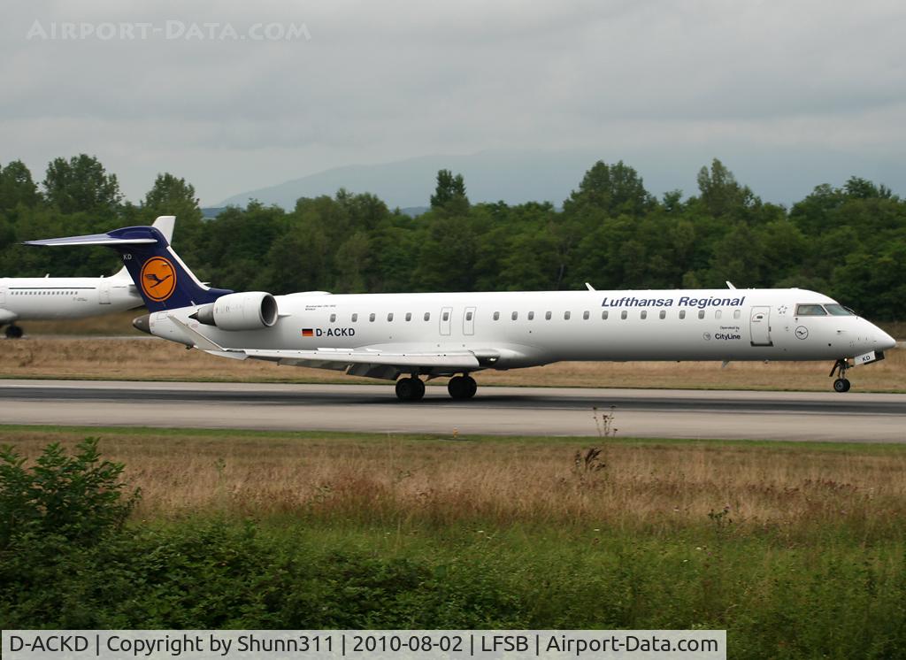 D-ACKD, 2006 Bombardier CRJ-900LR (CL-600-2D24) C/N 15080, Landing rwy 16