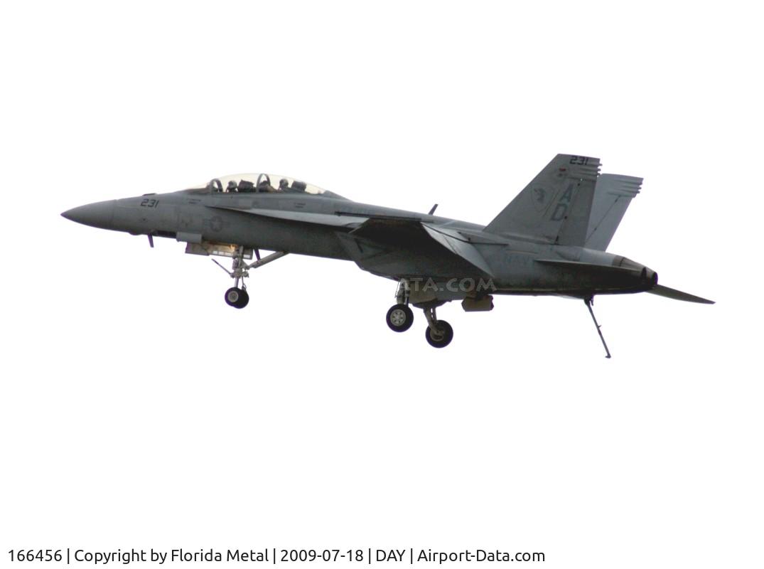 166456, Boeing F/A-18F Super Hornet C/N F091, Super Hornet in a rainstorm