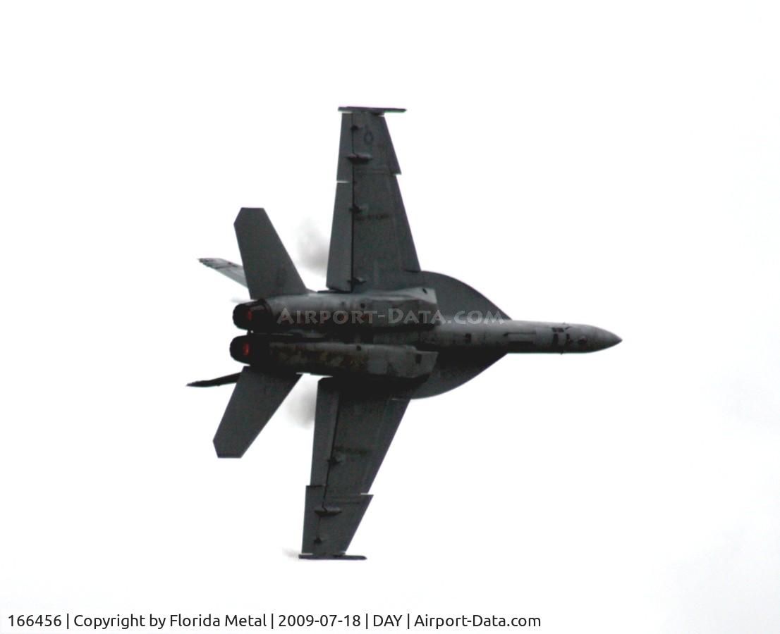 166456, Boeing F/A-18F Super Hornet C/N F091, Super Hornet in a rainstorm