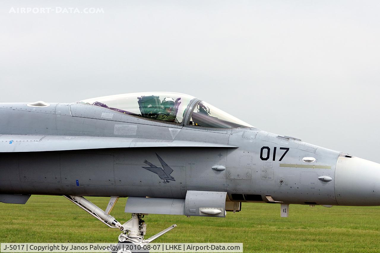 J-5017, McDonnell Douglas F/A-18C Hornet C/N 1365/SFC017, Swiss-Air Force McDonnell Douglas F/A-18C Hornet