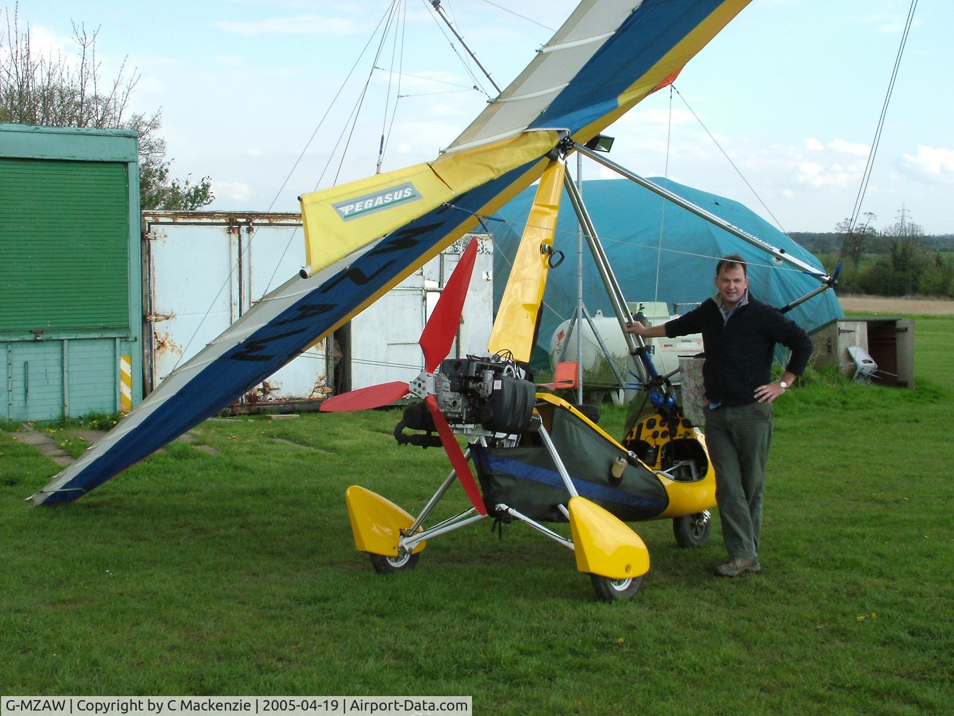 G-MZAW, 1996 Pegasus Quantum 15 C/N 7160, at Plaistows