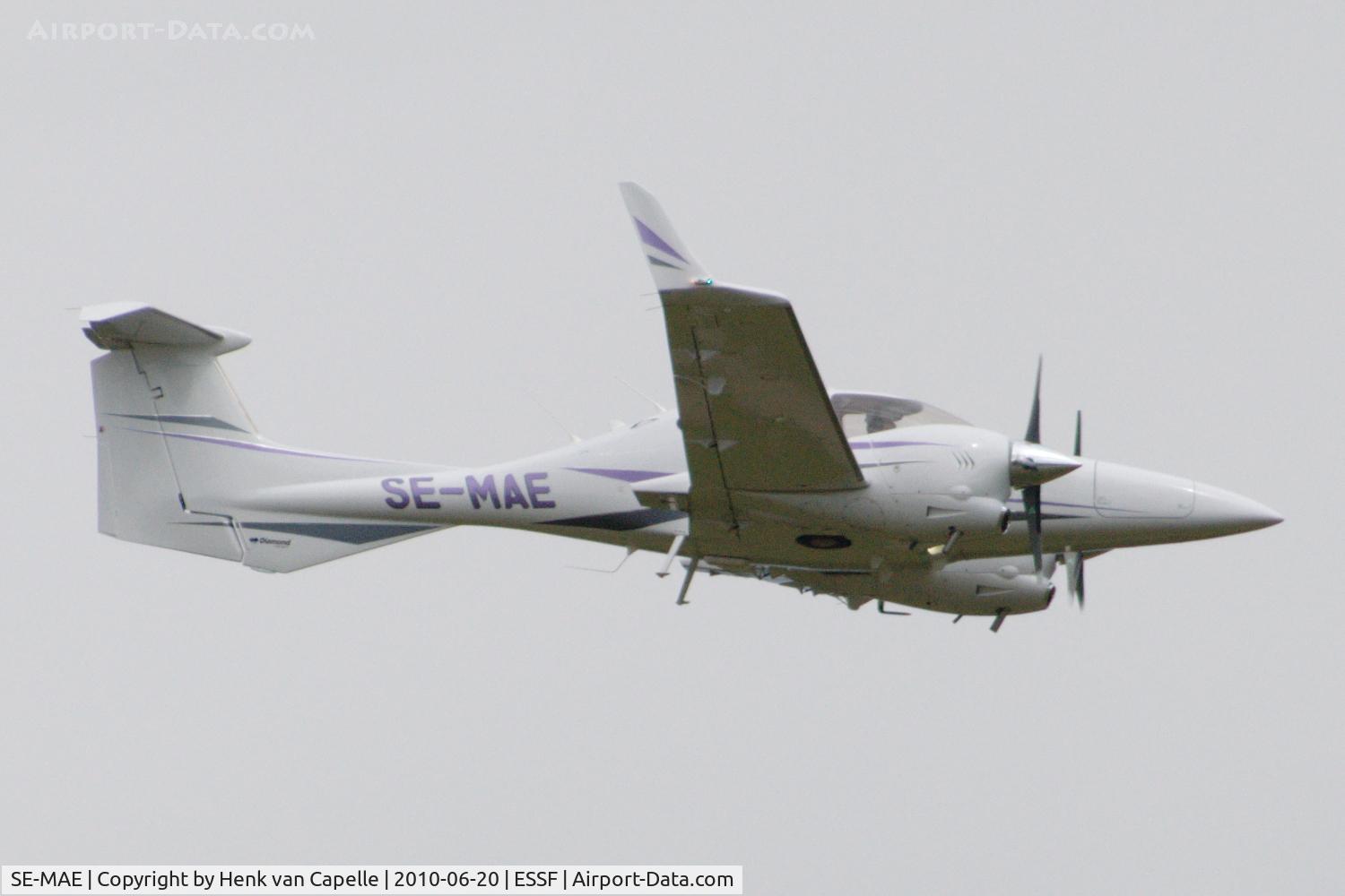 SE-MAE, 2008 Diamond DA-42 Twin Star C/N 42.342, DA42 flying over Hultsfred airport, Sweden