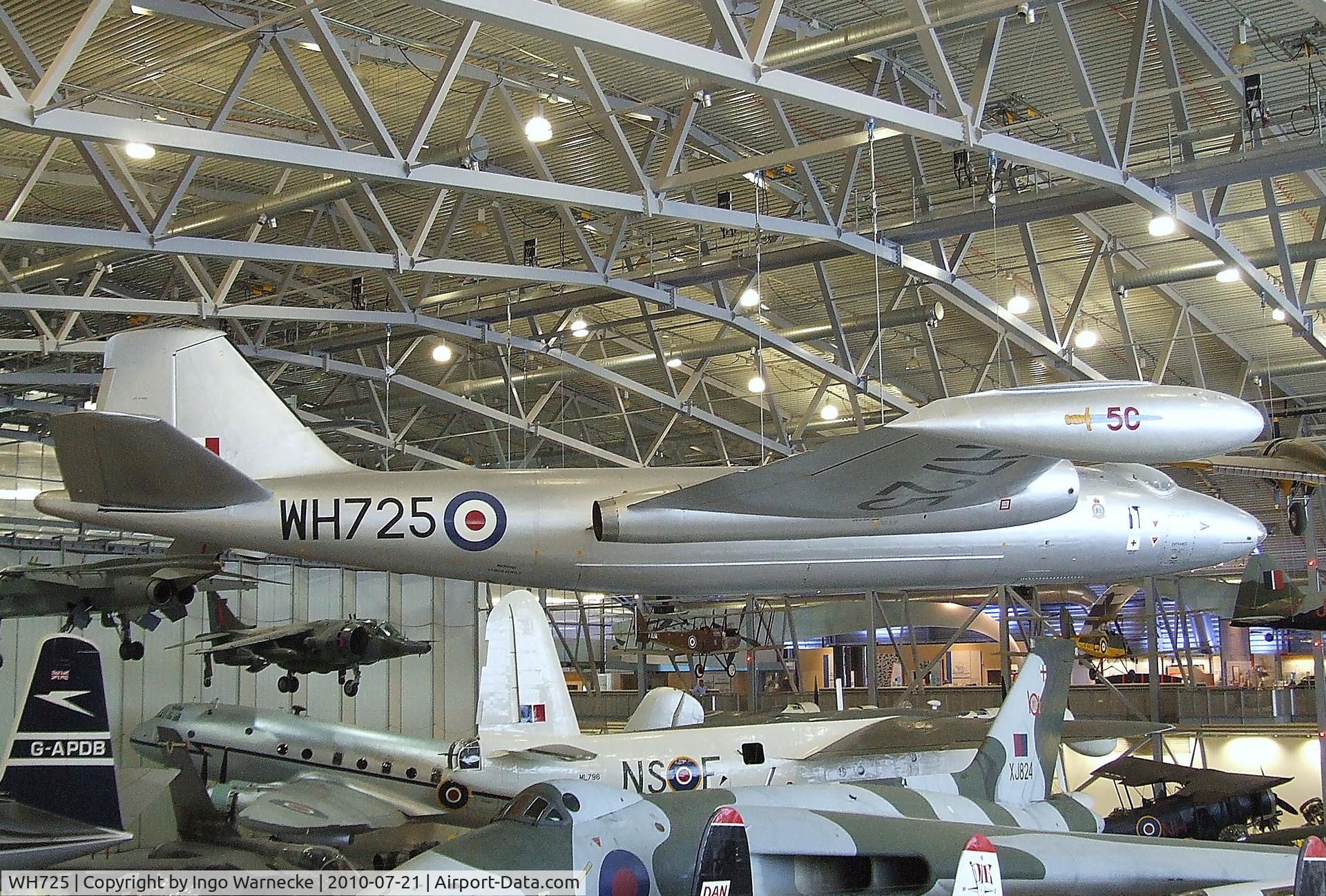 WH725, 1953 English Electric Canberra B.2 C/N EEP71206, English Electric Canberra B2 at the Imperial War Museum, Duxford