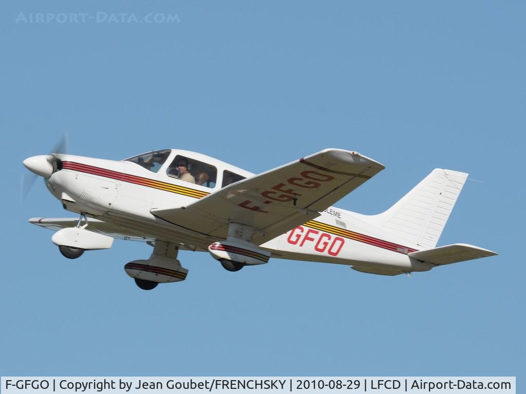 F-GFGO, Piper PA-28-181 Archer III C/N 28-90060, de l'aéroclub d'Angouléme