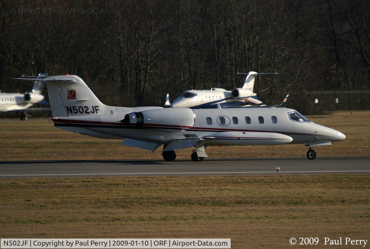 N502JF, 1982 Gates Learjet 35A C/N 490, Just dropped in to Norfok, from Florida