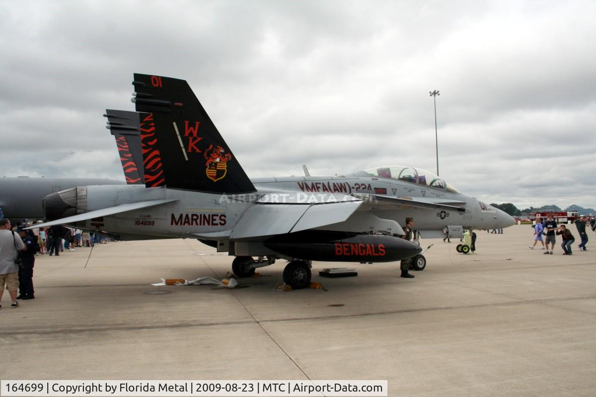 164699, McDonnell Douglas F/A-18D Hornet C/N 1266, F-18D