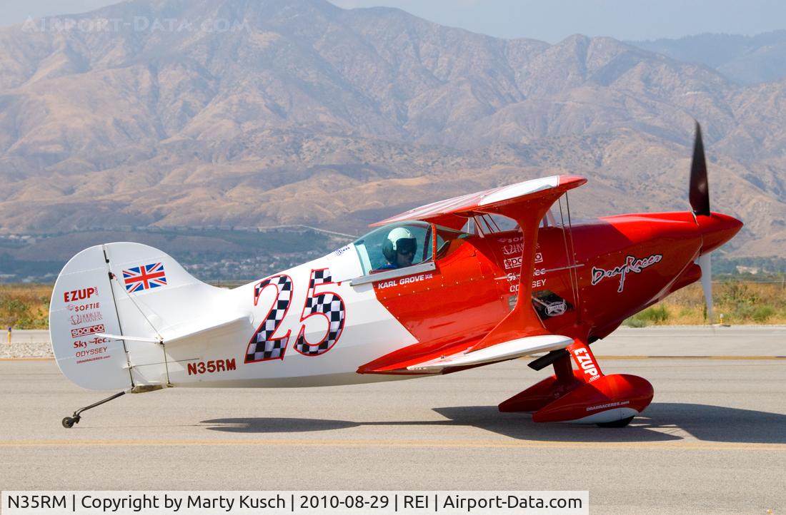 N35RM, 1983 Pitts S-1C Special C/N 06, Taxiing to Runway 26 for takeoff.