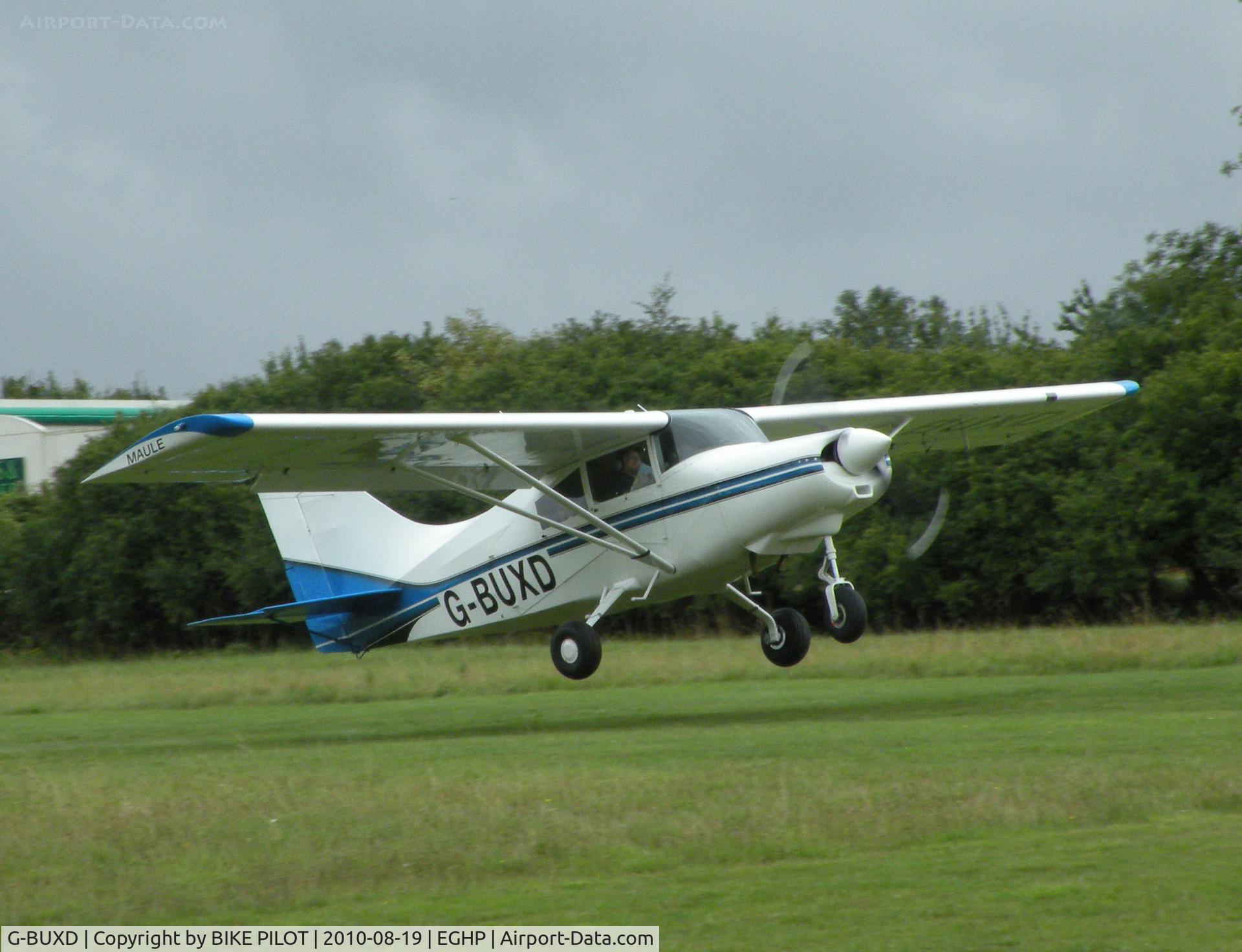 G-BUXD, 1993 Maule MXT-7-160 Super Rocket C/N 17001C, Resident Maule departing rwy 26. Starlight Foundation Day