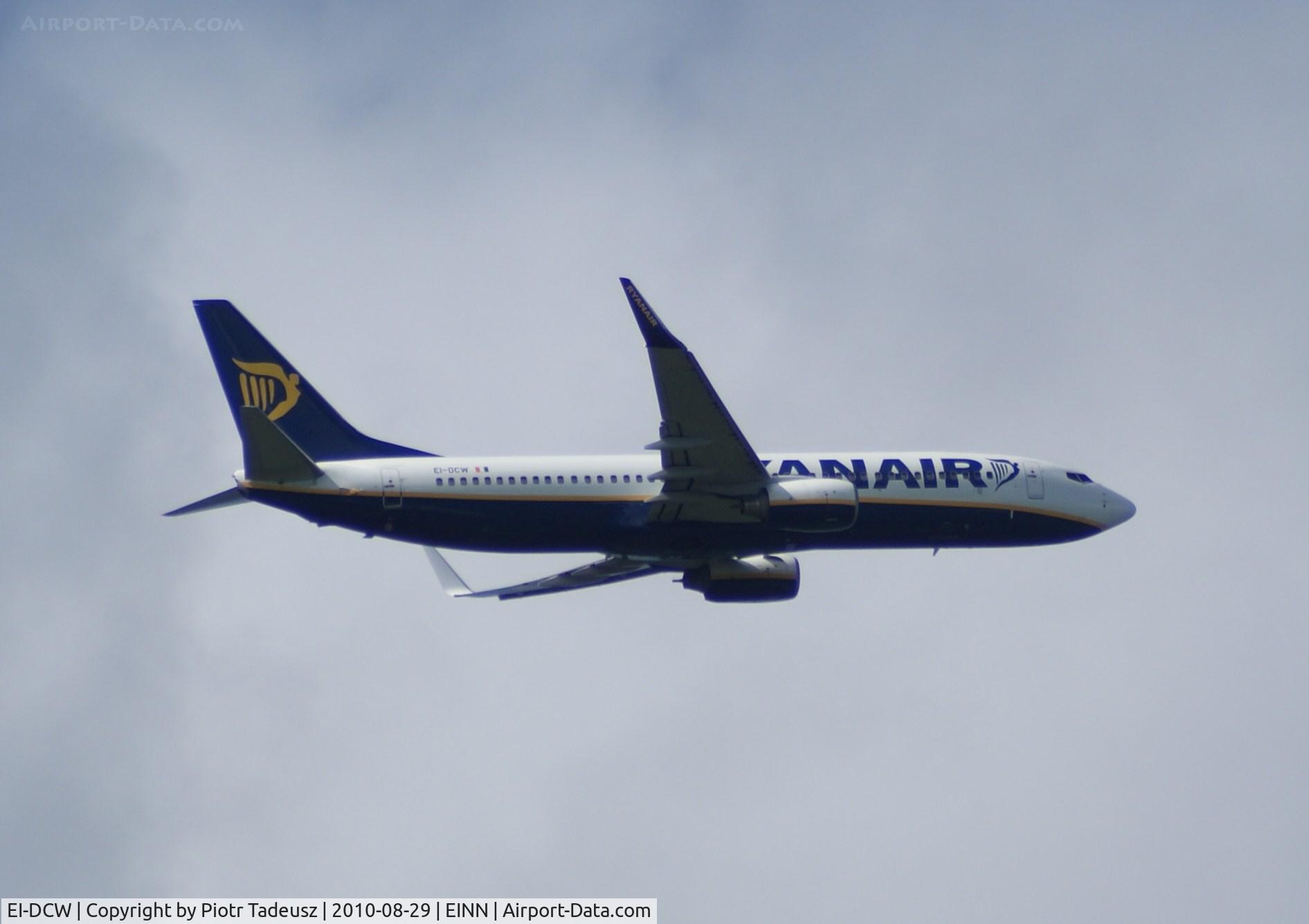 EI-DCW, 2004 Boeing 737-8AS C/N 33568, Shannon