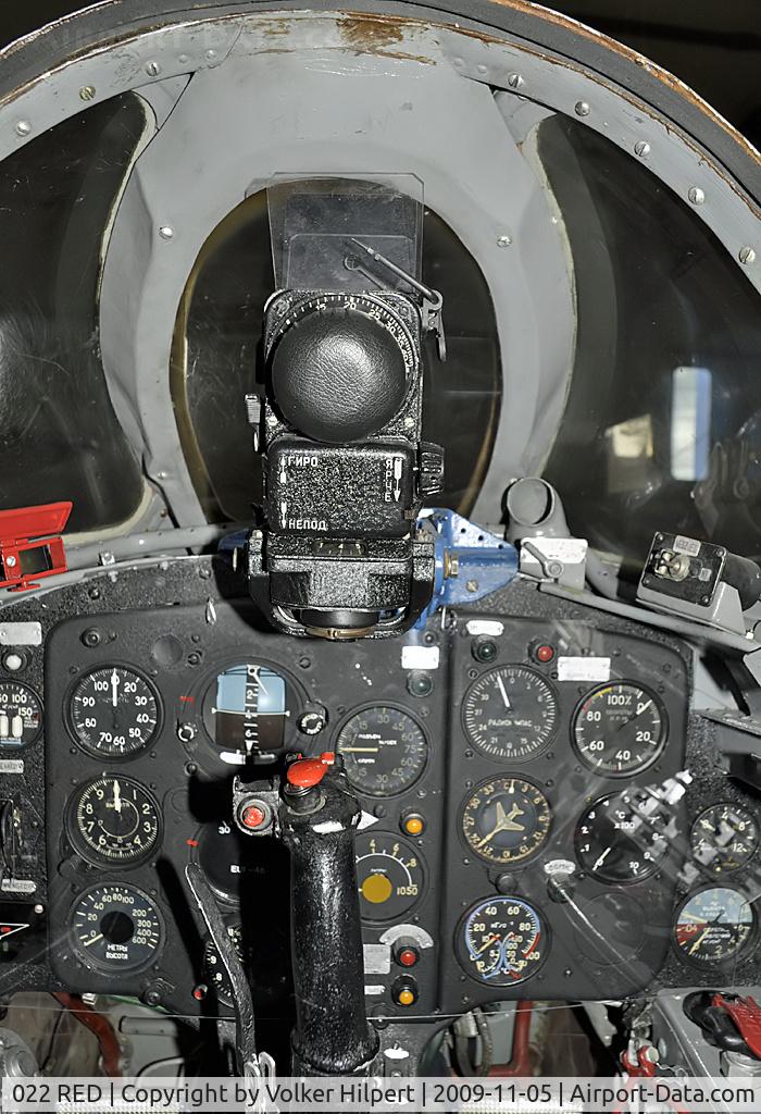 022 RED, Mikoyan-Gurevich MiG-15bis C/N 31530712, MiG-15