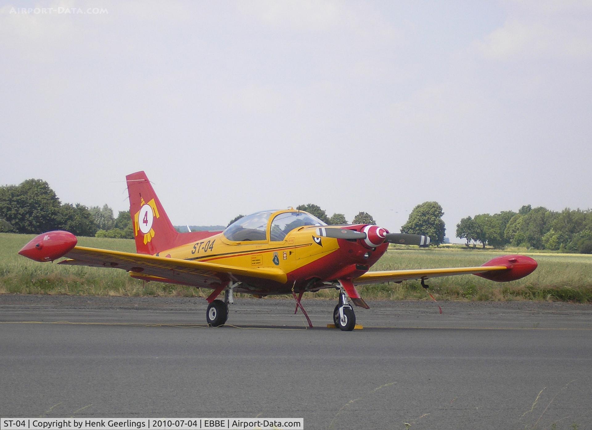 ST-04, SIAI-Marchetti SF-260MB C/N 10-04, Beauvechain AFB , Belgium