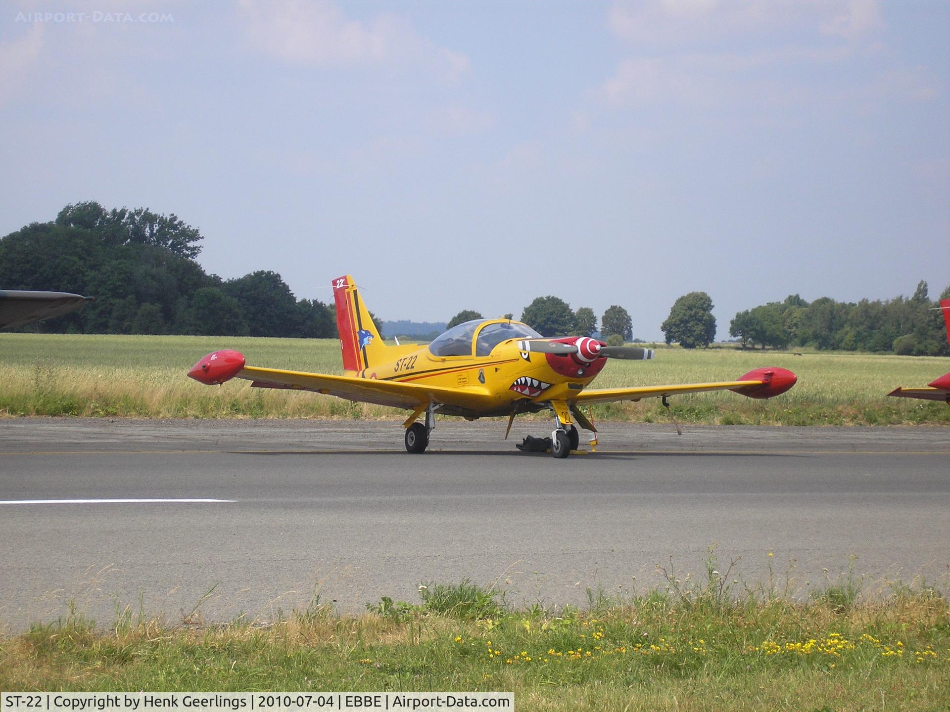 ST-22, SIAI-Marchetti SF-260M C/N 10-22, Beauvechain AFB , Belgium