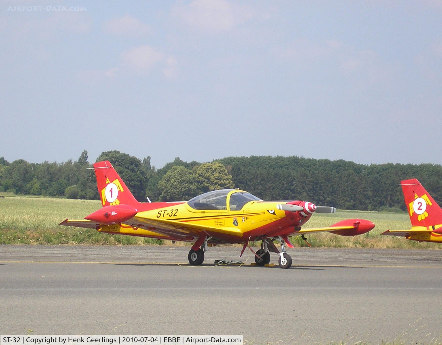 ST-32, SIAI-Marchetti SF-260M C/N 10-32, Beauvechain AFB , Belgium