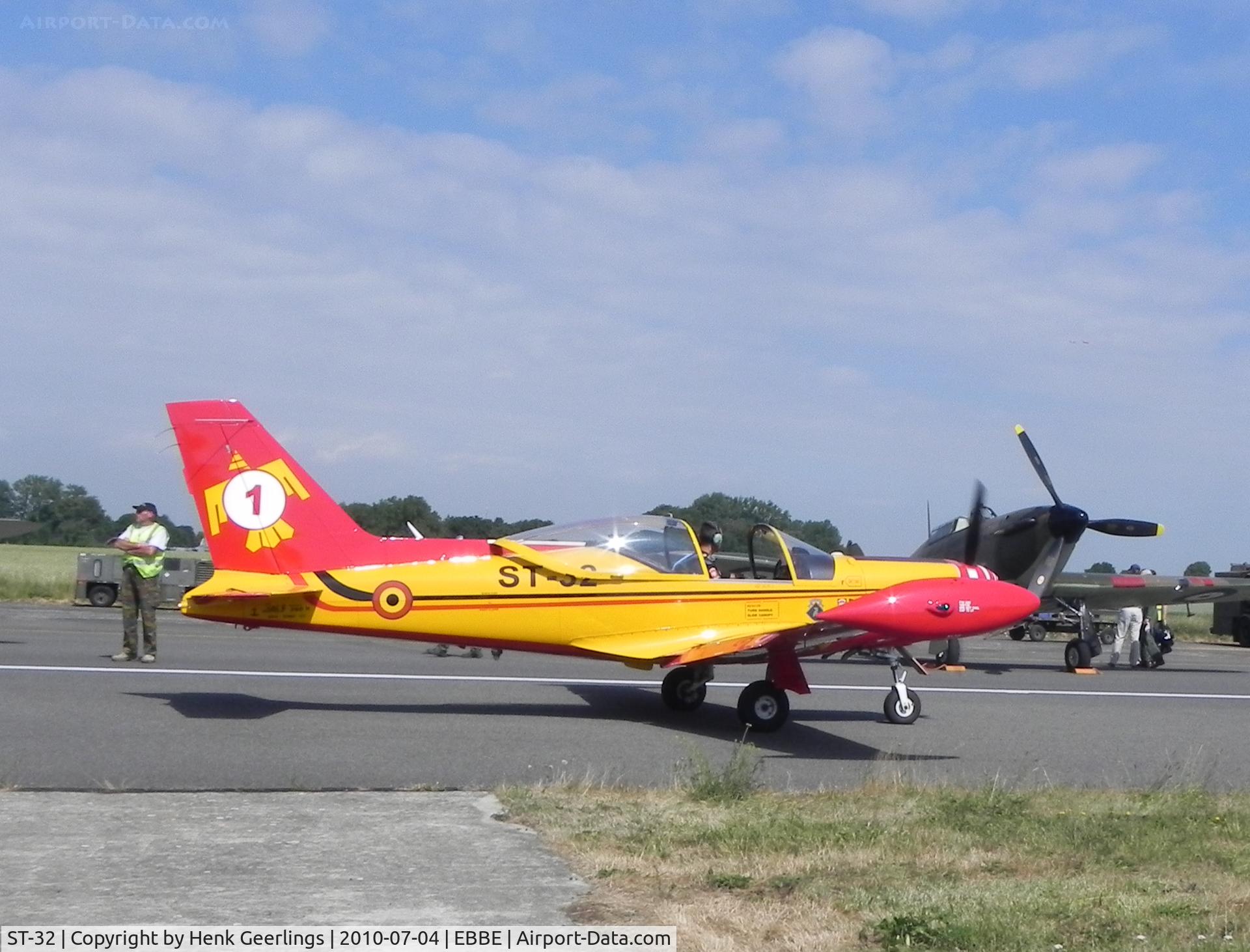 ST-32, SIAI-Marchetti SF-260M C/N 10-32, Beauvechain AFB , Belgium
