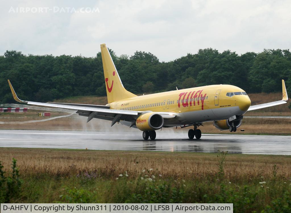 D-AHFV, 2000 Boeing 737-8K5 C/N 30415, Landing rwy 16