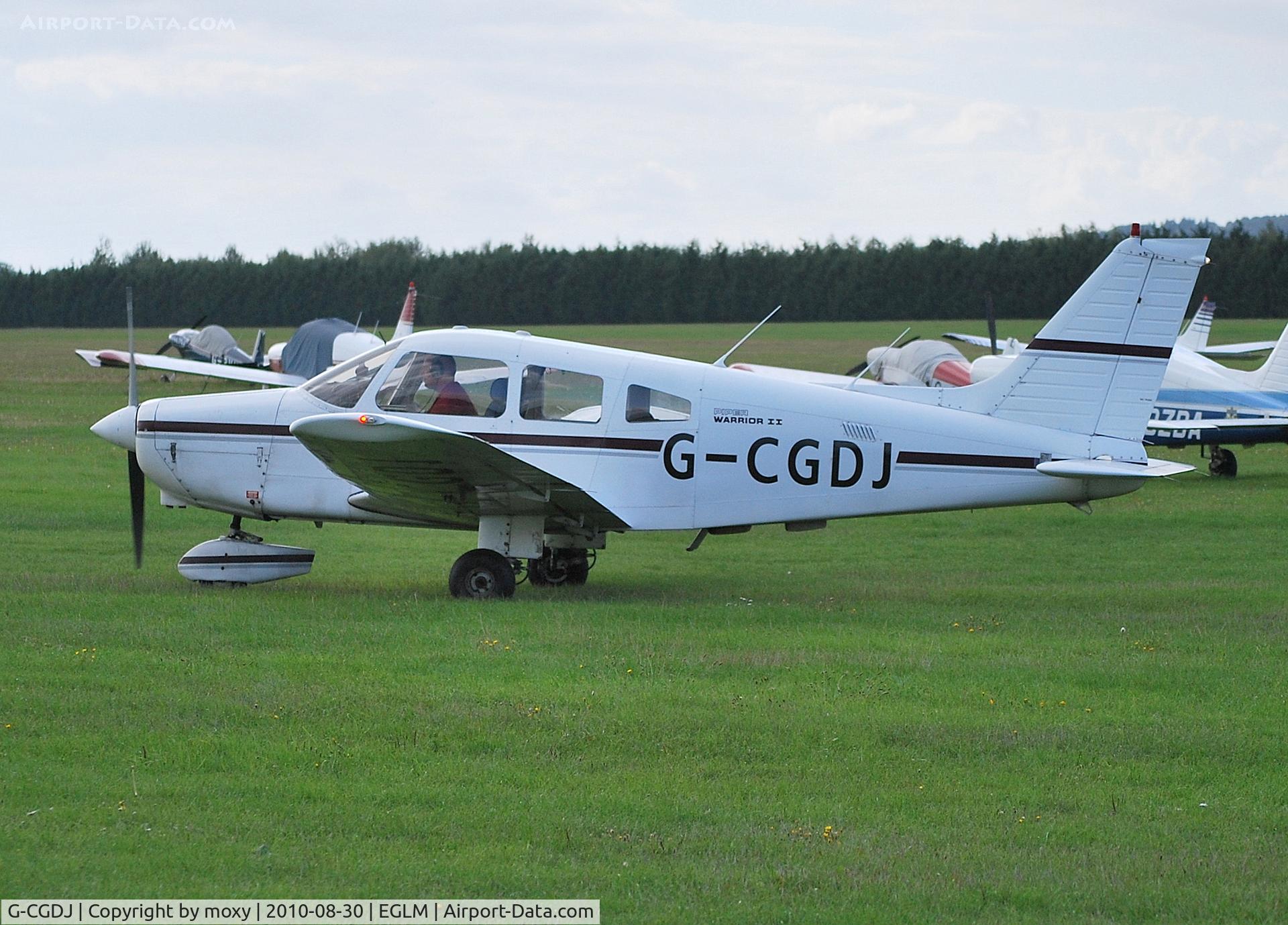 G-CGDJ, 1981 Piper PA-28-161 Cherokee Warrior II C/N 28-8116256, Piper Cherokee Warrior II departing White Waltham