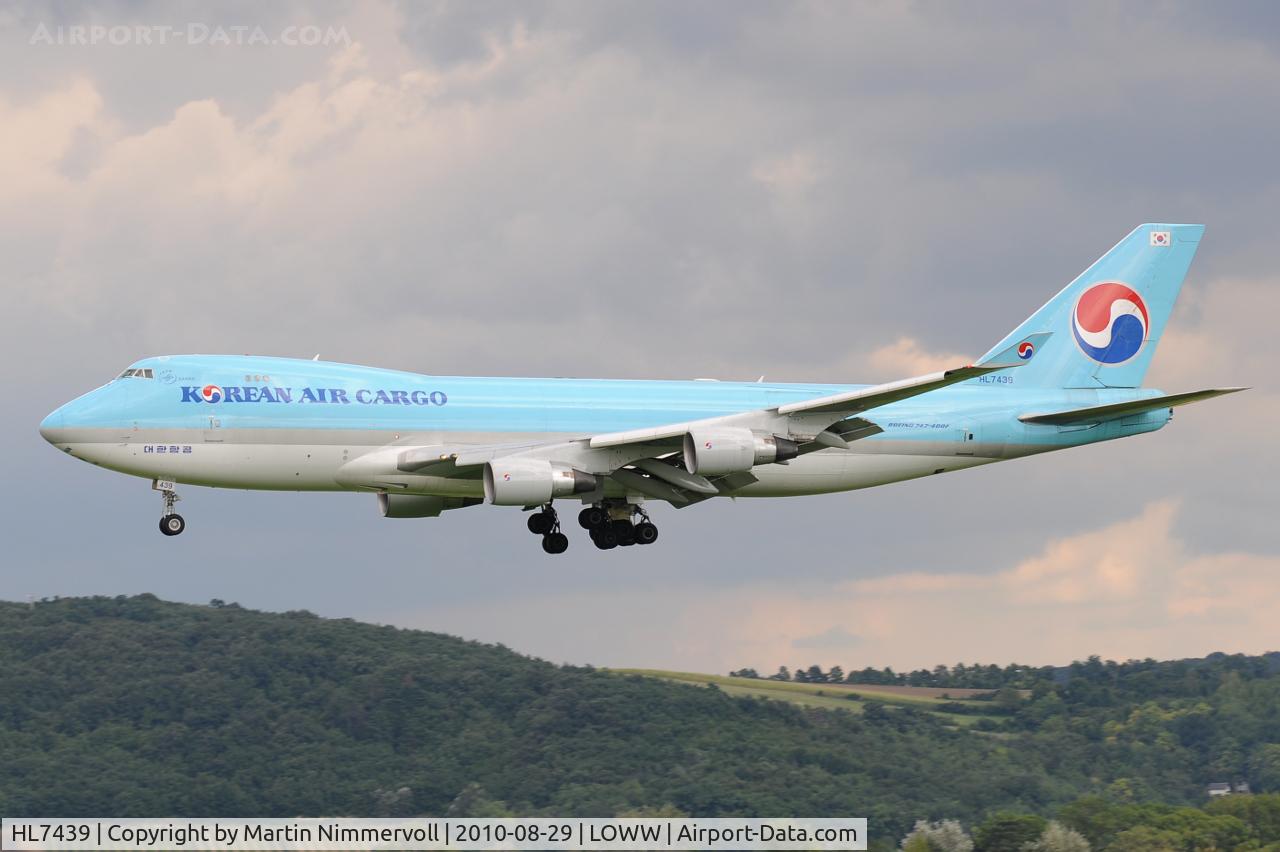 HL7439, 2003 Boeing 747-4B5F/SCD C/N 33516, Korean Air Cargo