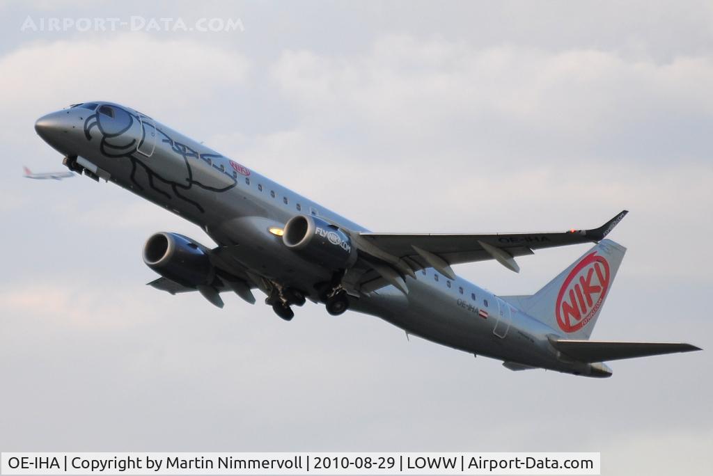 OE-IHA, 2009 Embraer 190LR (ERJ-190-100LR) C/N 19000285, Niki