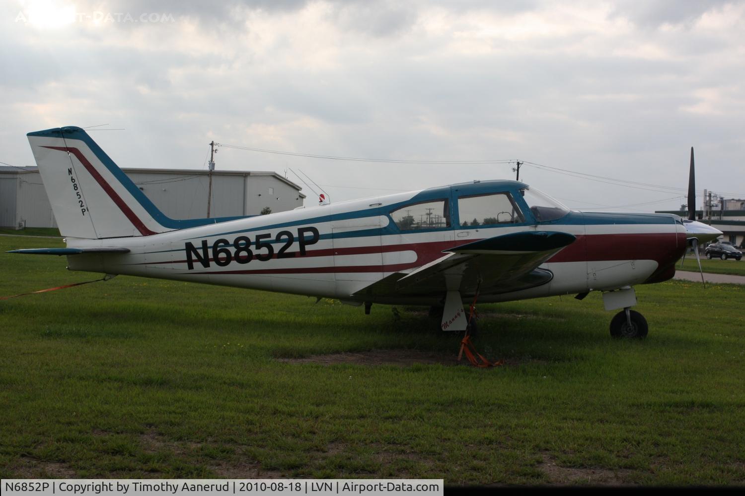 N6852P, 1960 Piper PA-24-250 Comanche C/N 24-1986, 1960 Piper PA-24-250, c/n: 24-1986