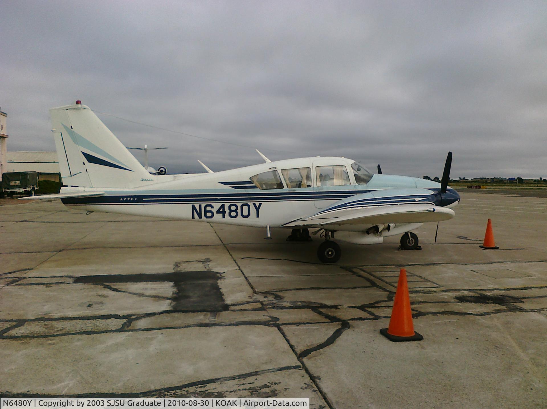 N6480Y, 1967 Piper PA-23-250 Aztec C/N 27-3776, At Business Jet Center