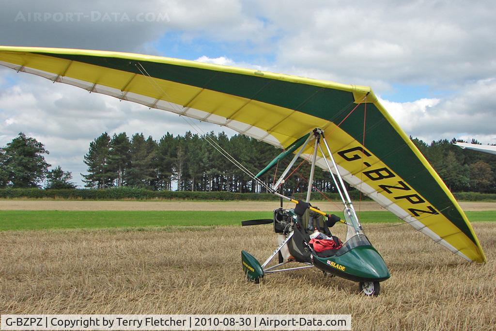 G-BZPZ, 2001 Mainair Blade C/N 1265-1200-7-W1059, 2001 Mainair Sports Ltd MAINAIR BLADE, c/n: 1265-1200-7-W1059 at Abbots Bromley Fly-In