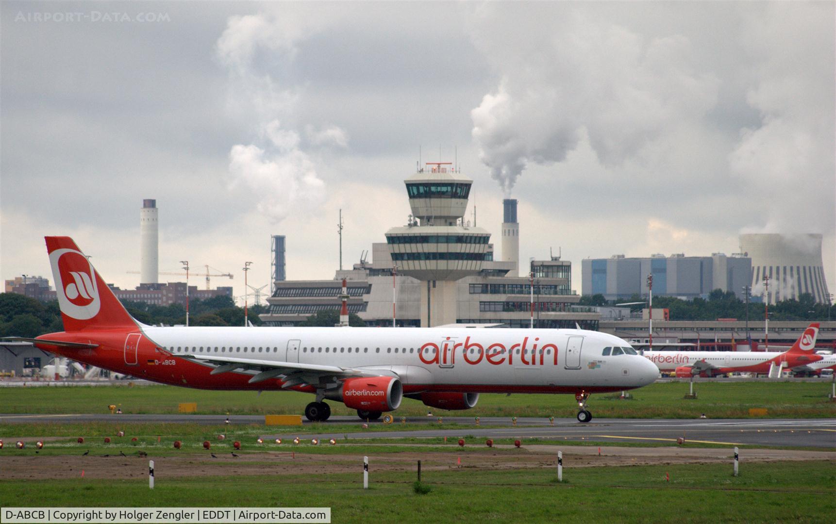 D-ABCB, 2008 Airbus A321-211 C/N 3749, Filled up with tourists for Palma de Mallorca/Spain flight AB 9162 is rolling to runway 26R