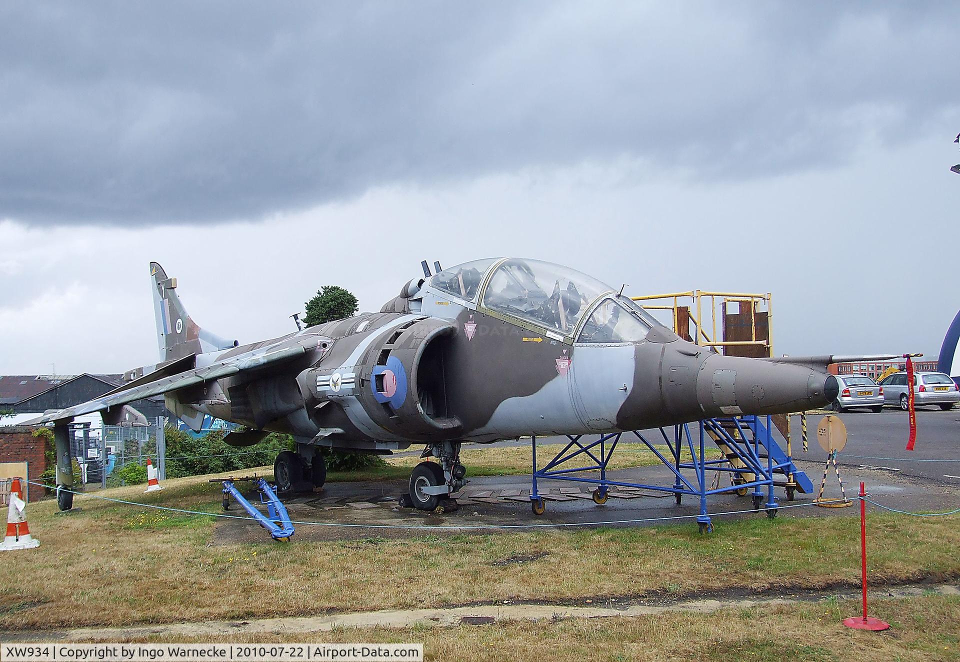 XW934, 1973 Hawker Siddeley Harrier T.4 C/N 212017, Hawker Siddeley Harrier T4 at the Farnborough Air Sciences Trust