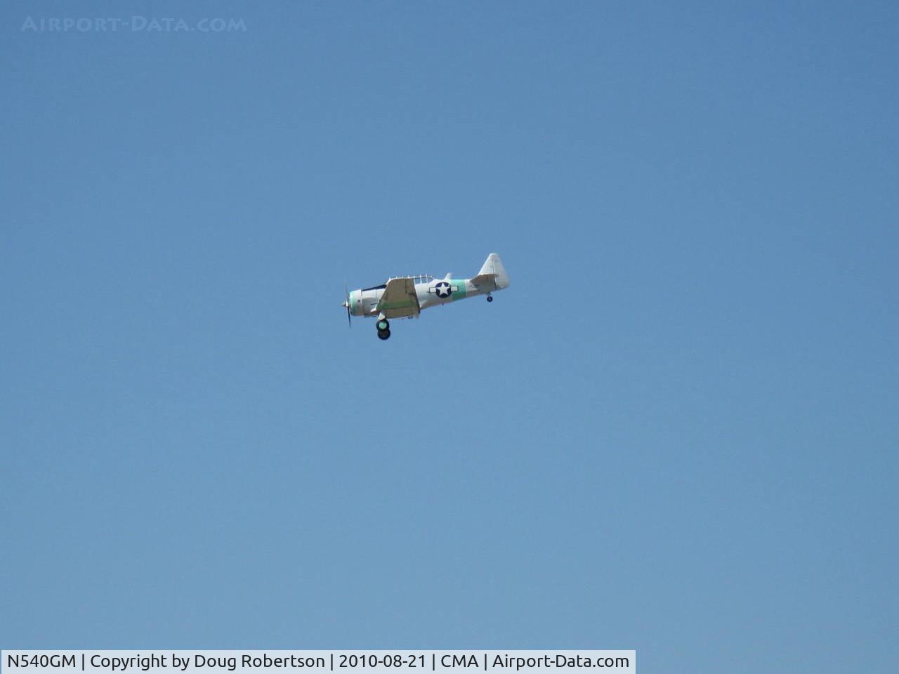 N540GM, 1942 North American SNJ-4 Texan C/N 88-9141, North American SNJ-4, P&W R-1340 Wasp 600 Hp, on final Rwy 26