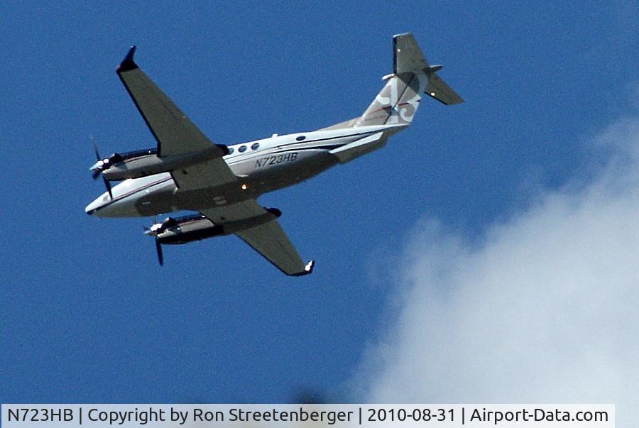 N723HB, Hawker Beechcraft 350 King Air (B300) C/N FL-723, Flying over my backyard in Euless, Tx.  Close to DFW airport.