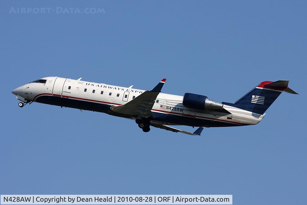 N428AW, 2002 Bombardier CRJ-200LR (CL-600-2B19) C/N 7695, US Airways Express (Air Wisconsin) N428AW climbing out from RWY 5 en route to Reagan National (KDCA) as Flight AWI925A.