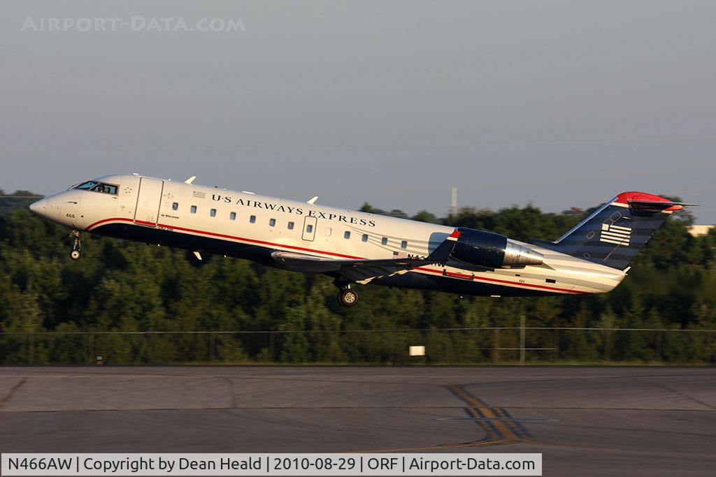 N466AW, 2004 Bombardier CRJ-200LR (CL-600-2B19) C/N 7899, US Airways Express (Air Wisconsin) N466AW departing RWY 5 en route to Philadelphia Int'l (KPHL) as Flight AWI3581.