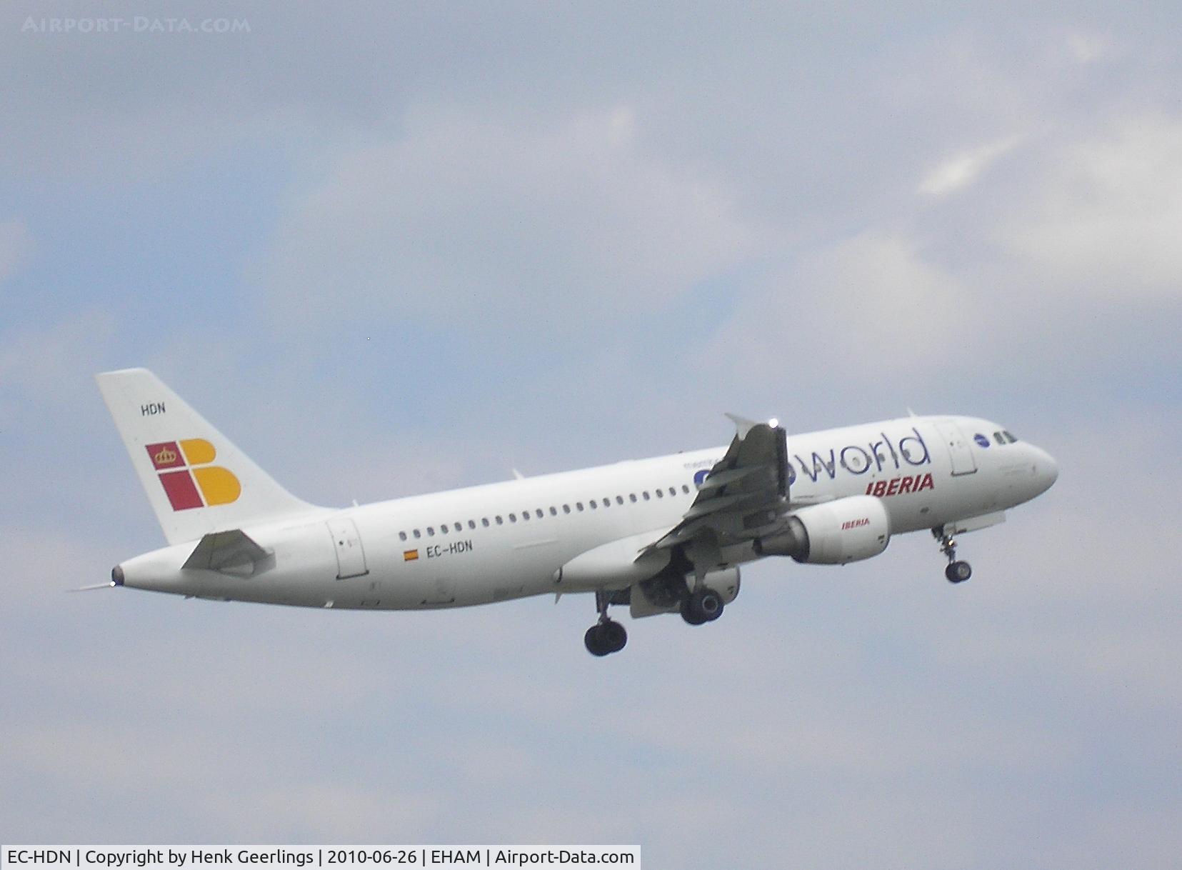 EC-HDN, 1999 Airbus A320-214 C/N 1087, Schiphol Airport  , 26 june 2010

Spcl cs One World