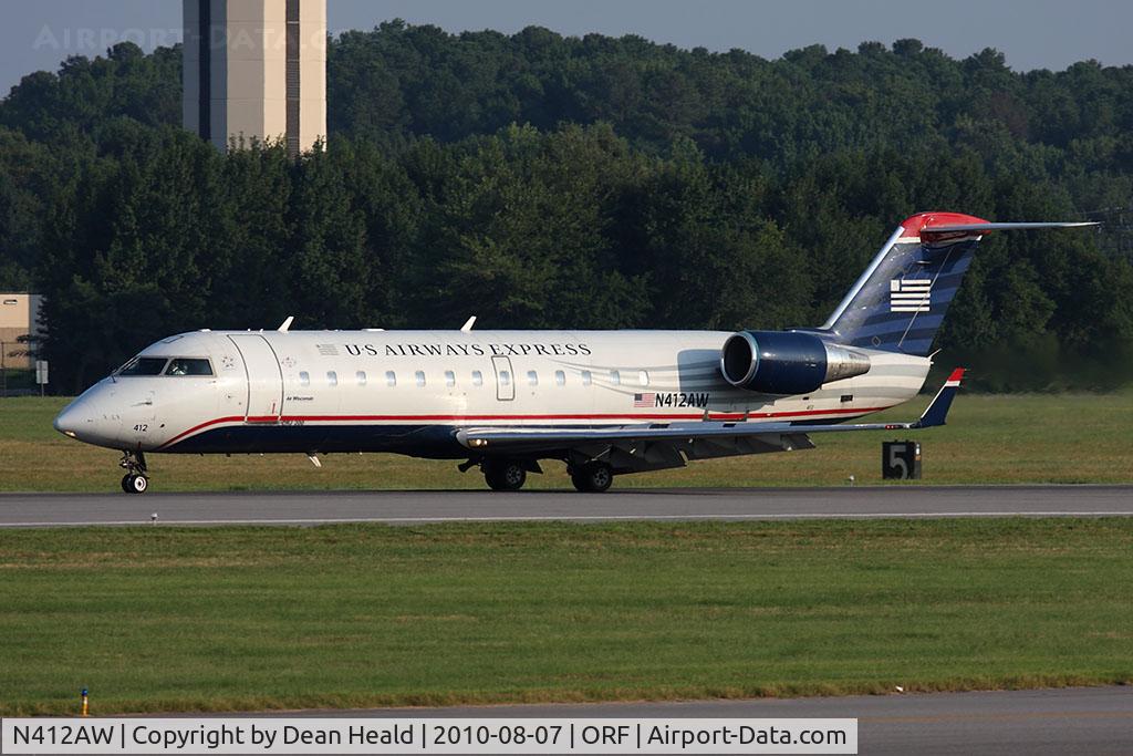 N412AW, 2001 Bombardier CRJ-200LR (CL-600-2B19) C/N 7582, US Airways Express (Air Wisconsin) N412AW rolling out on RWY 5 after arrival from Philadelphia Int'l (KPHL) as Flight AWI3581.