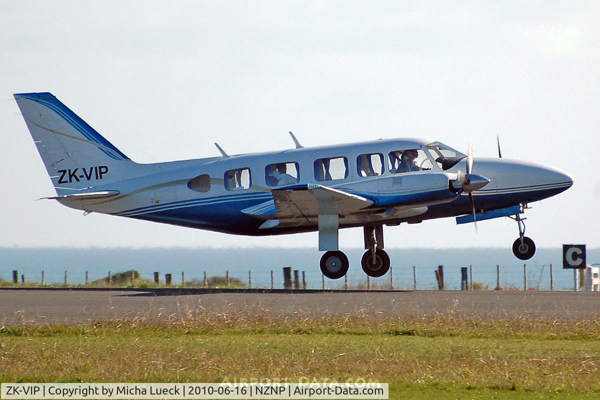 ZK-VIP, Piper PA-31-350 Chieftain C/N 31-7405482, At New Plymouth