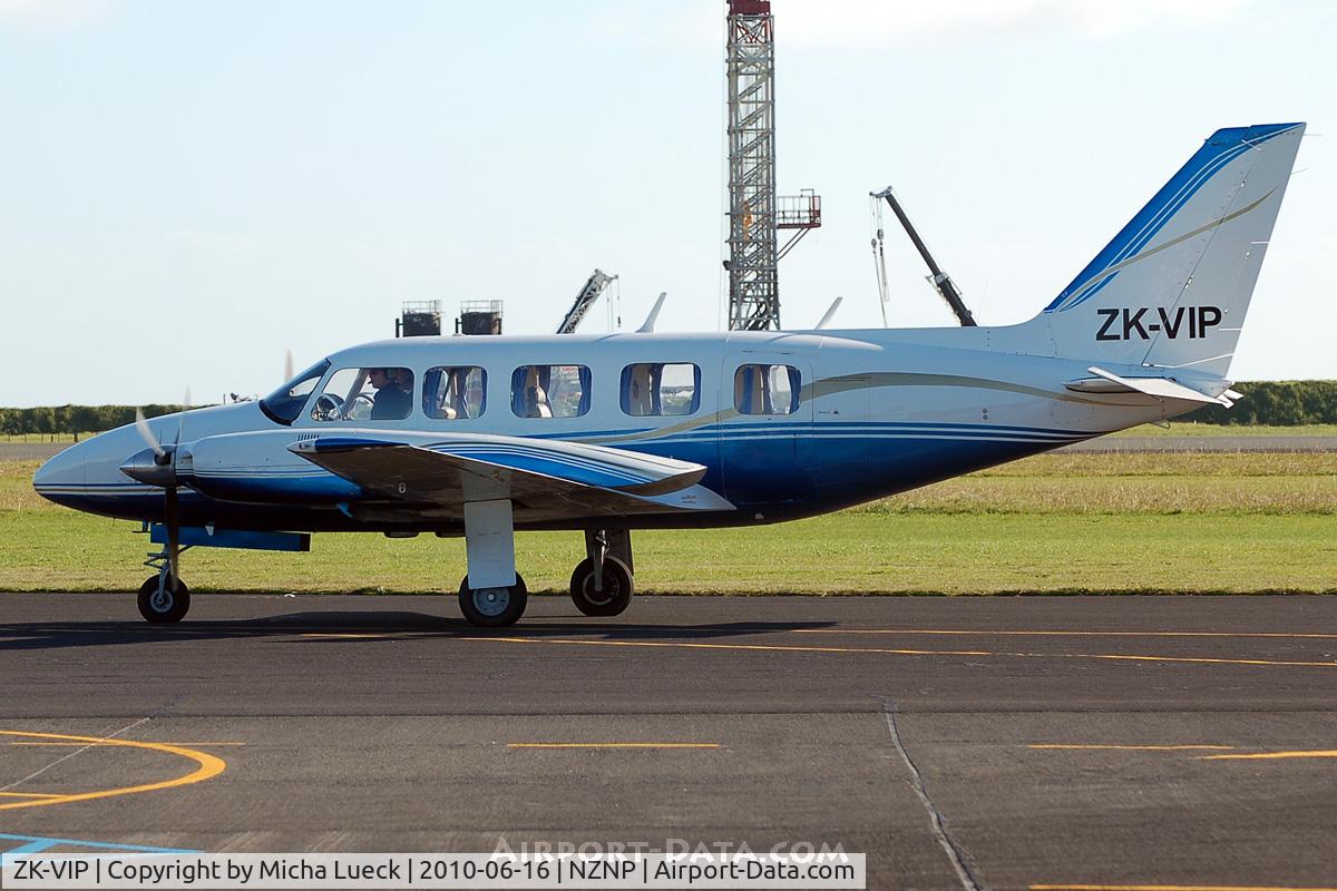 ZK-VIP, Piper PA-31-350 Chieftain C/N 31-7405482, At New Plymouth