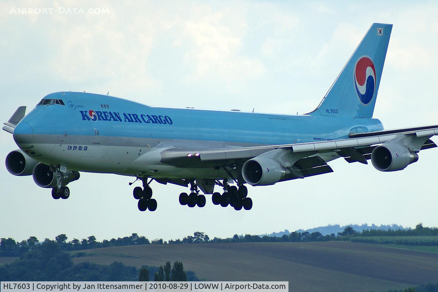 HL7603, 2005 Boeing 747-4B5F/ER/SCD C/N 34302, Korea @ VIE