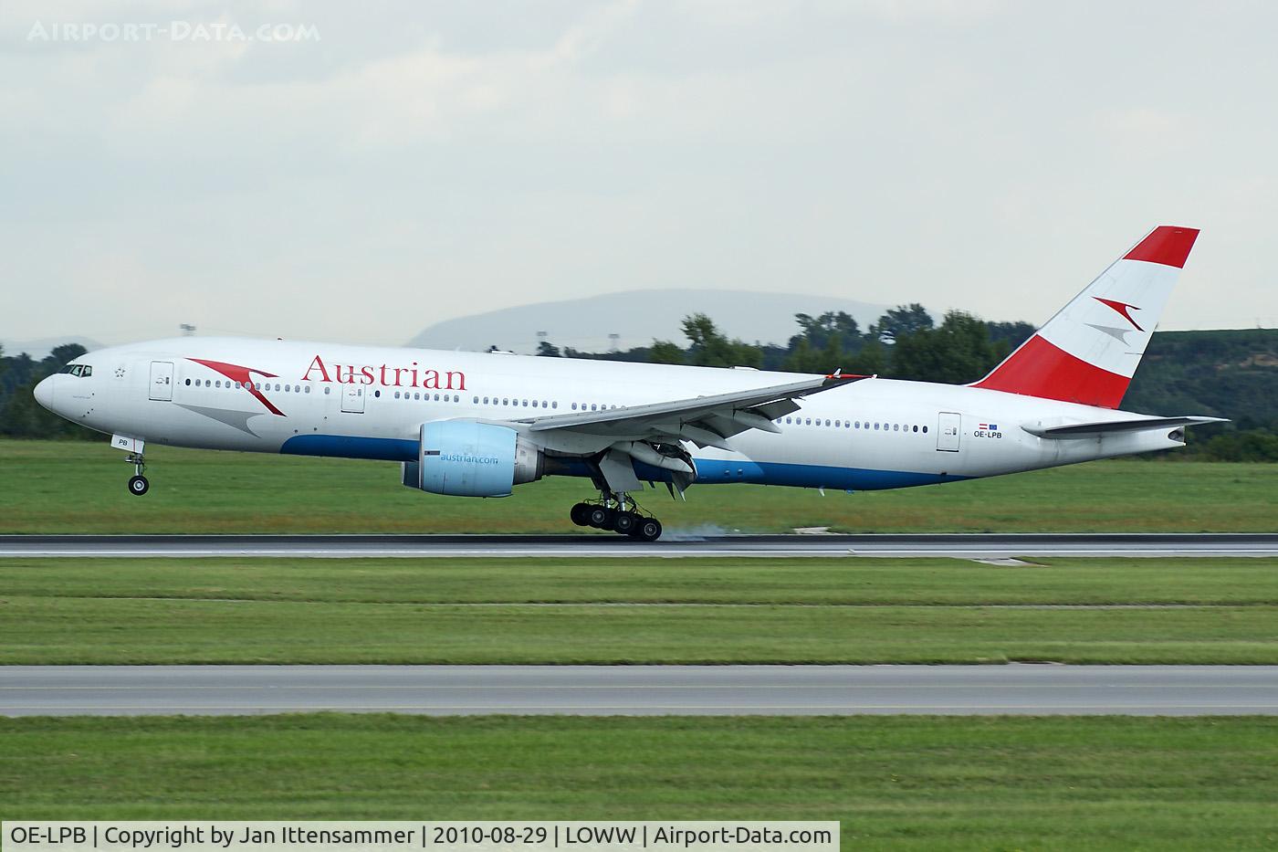 OE-LPB, 1998 Boeing 777-2Z9/ER C/N 28699, Aua @ VIE