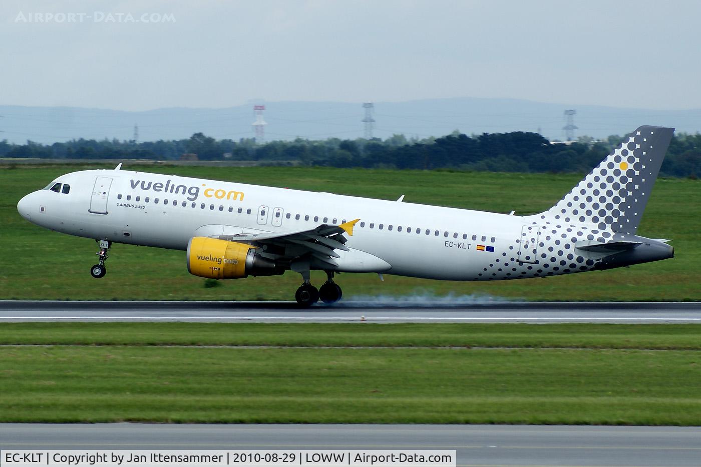 EC-KLT, 2007 Airbus A320-216 C/N 3376, Vueling @ VIE